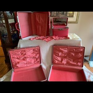 Vintage Sears Travel Master luggage Raspberry Ice.